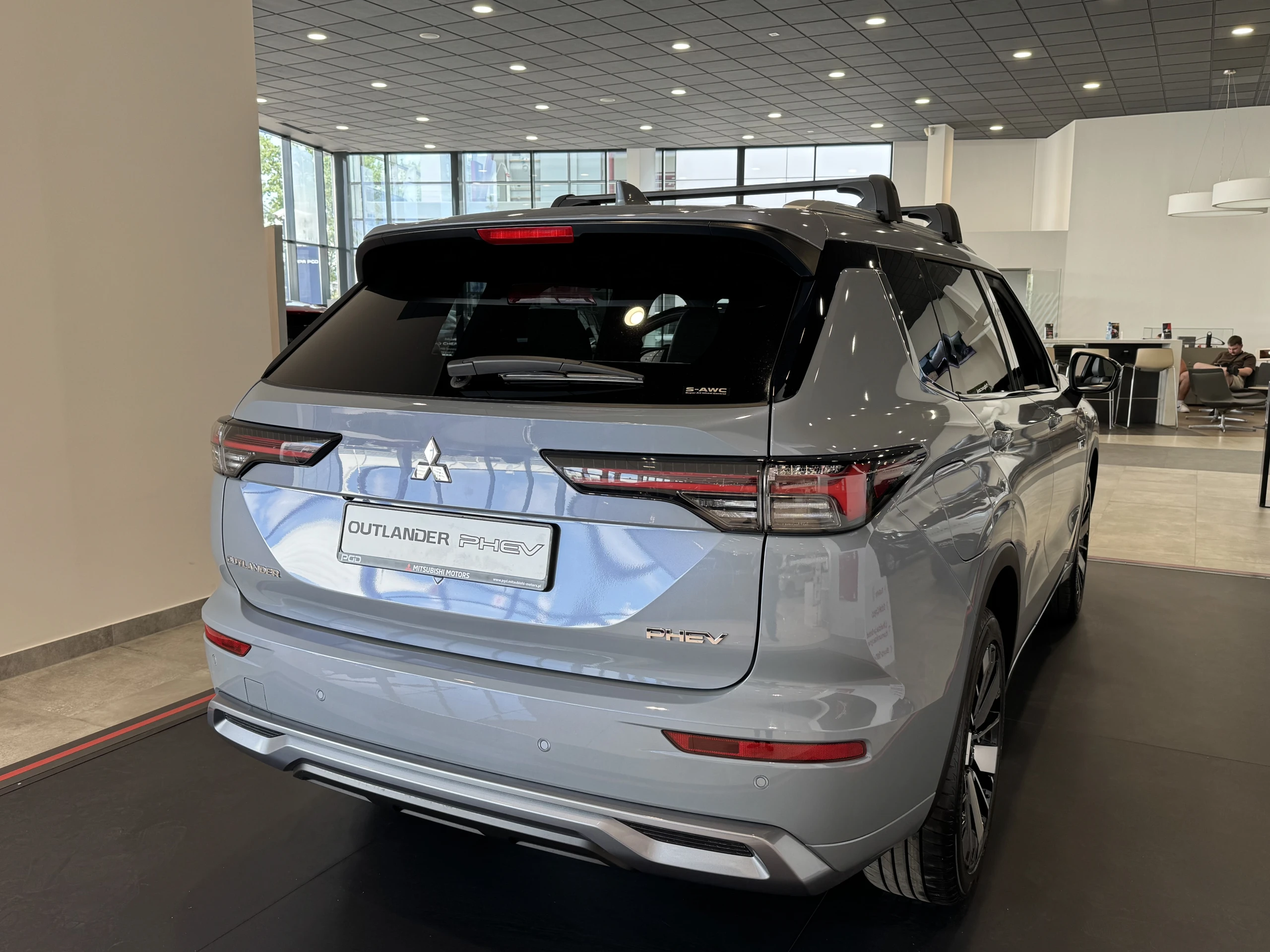 Outlander PHEV - Zdjęcie 4